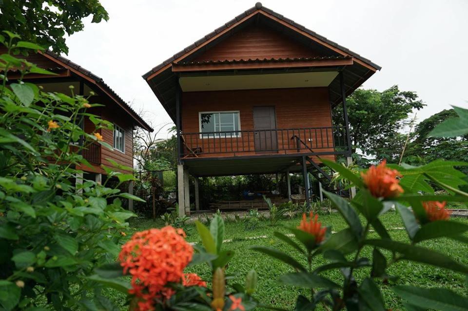 Pasanchai Bungalow Ванг-В'єнг Екстер'єр фото